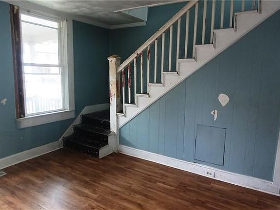 4th image of 838 29th St
