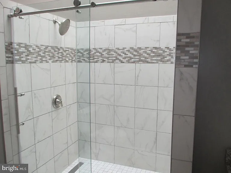 7502 Ashby Ln #K — Photo 14