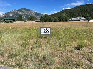 78 Snake River Dr, Alpine, WY 83128