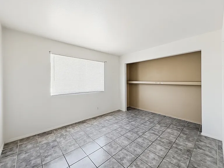 10820 N 16th Ave #4 — Photo 7