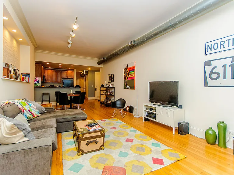 531 N Wells St #166-W — Photo 29