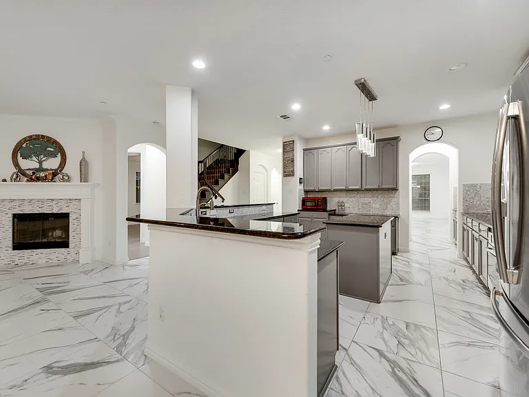 305 Blythe Bridge Dr — Photo 7