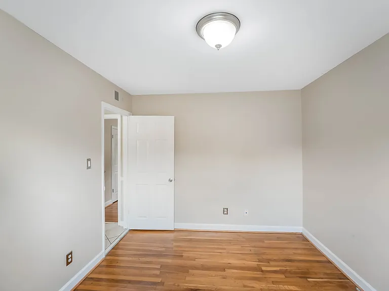 320 W Lebanon Ave #18 — Photo 32