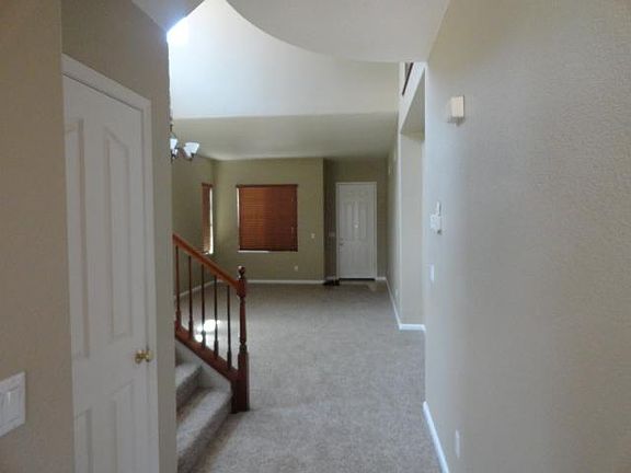 5th image of 3288 Beretania Way