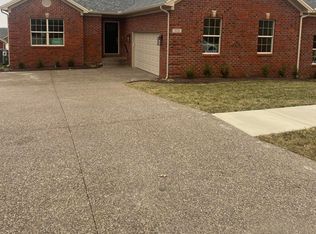 1121 Leawood Dr, Frankfort, KY