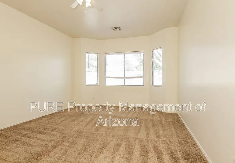 8752 W Frier Dr — Photo 6