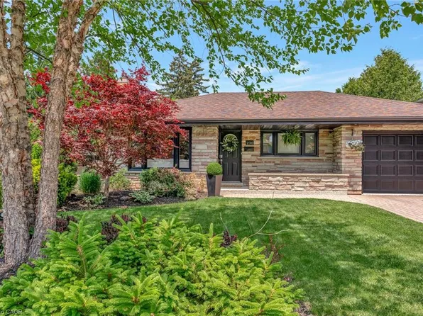 230 Elliott St, Cambridge, ON N1R 2K9