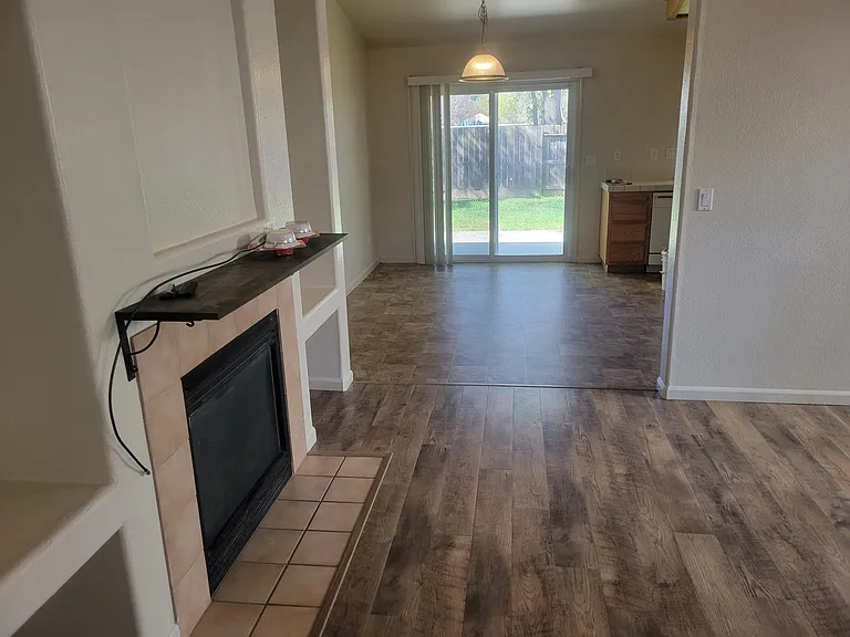9819 Tarzo Way — Photo 3