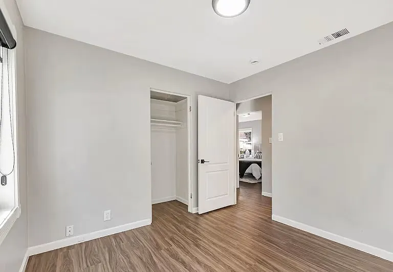 2571 Los Coches Ave — Photo 5