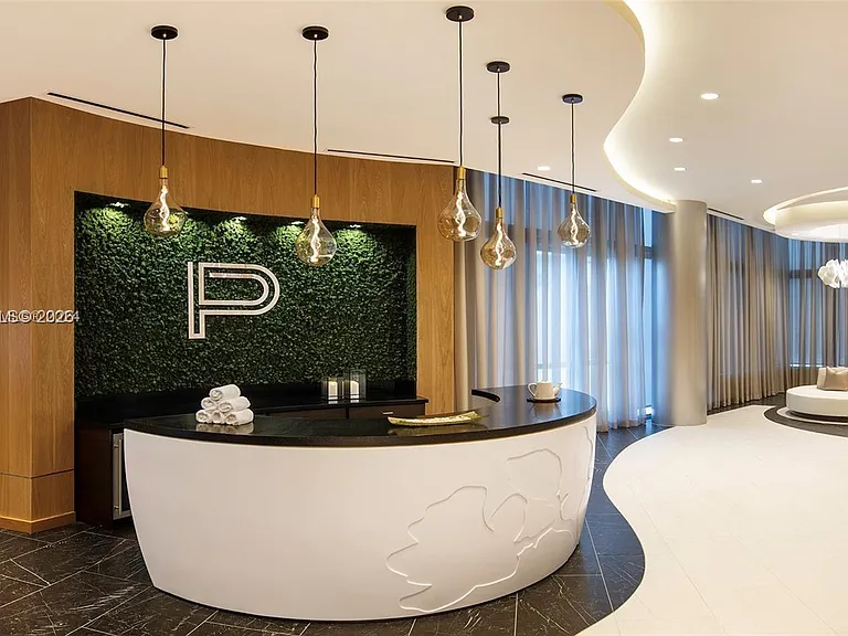 851 NE 1st Ave #Penthouse 4912 — Photo 34