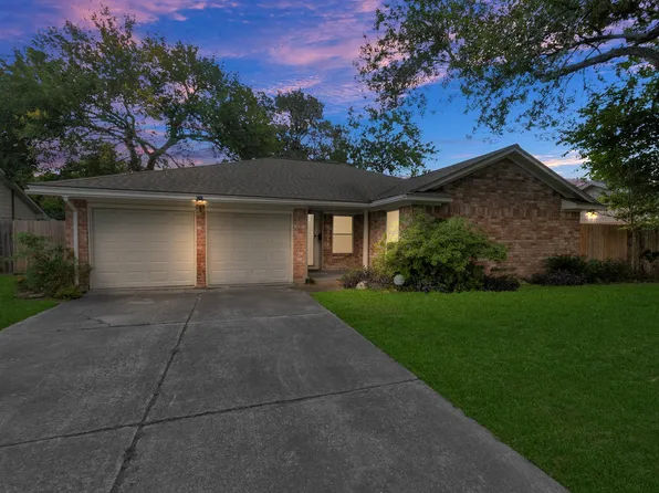 2718 Lazy Spring Dr, Houston, TX 77080