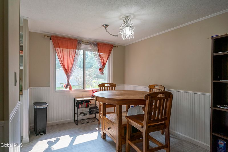 5th image of 11 Donna Drive