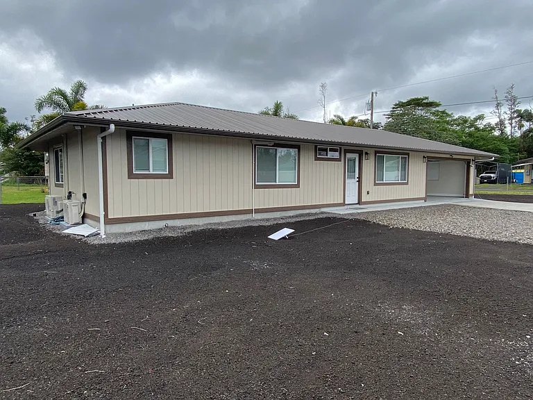 16-2115 Emerald Dr — Photo 23