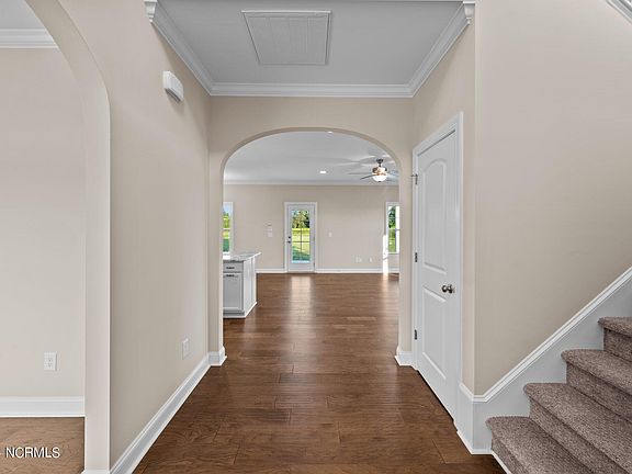 3rd image of 348 Shortleaf Drive