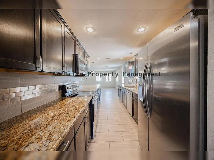1332 E Whitton Ave — Photo 10