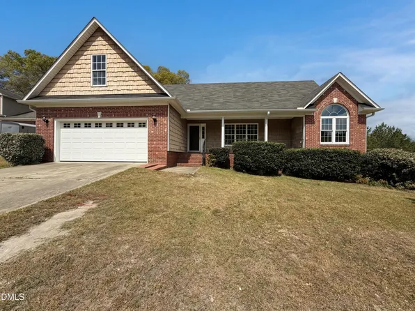 158 Ironwood Way, Raeford, NC 28376