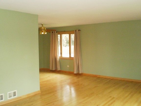 4th image of 9014 178th St