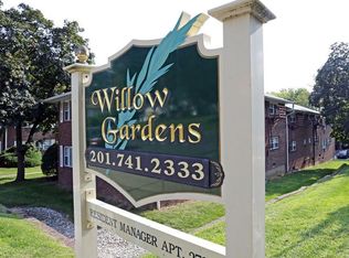 287 Willow St #B, Teaneck, NJ 07666