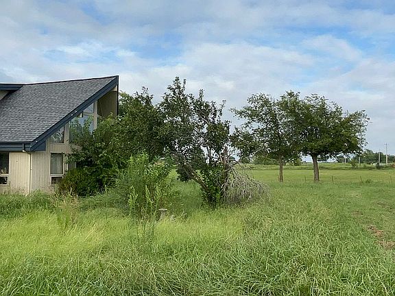 3rd image of 7685 Ferguson Rd