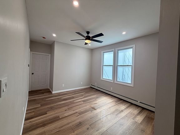 2nd image of 9 Van Nostrand Ave #2F
