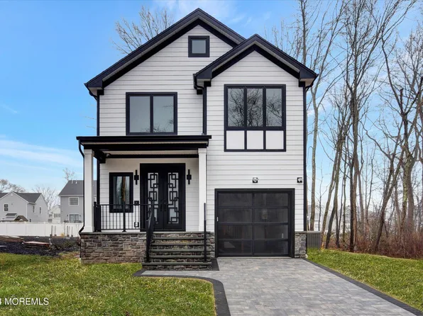 123 Martha Place, Morganville, NJ 07751