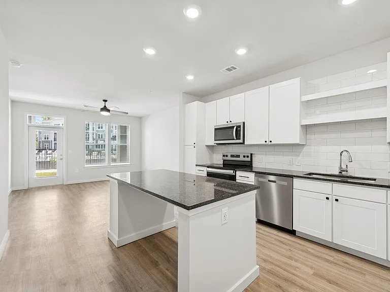 Ascend Brightleaf Apartments — Photo 11