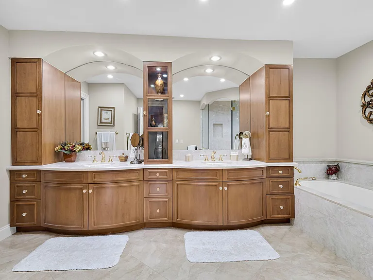 222 Legendary Cir — Photo 44