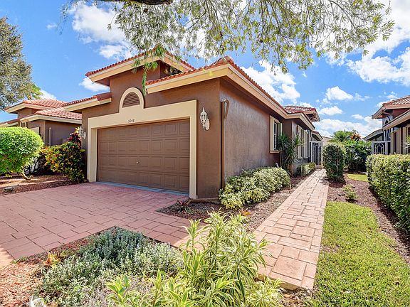 2nd image of 5648 Emerald Cay Terrace