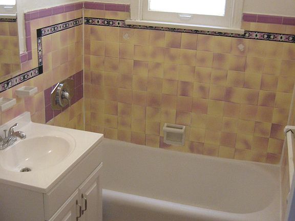 2nd image of 631 S Cochran Ave APT 202