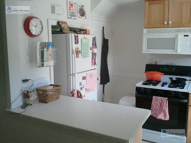 2 bed, 950 sqft, $2,650 — Photo 4