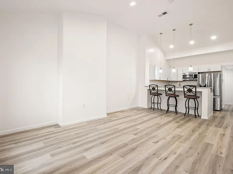 1633 Germantown Ave #3 — Photo 5