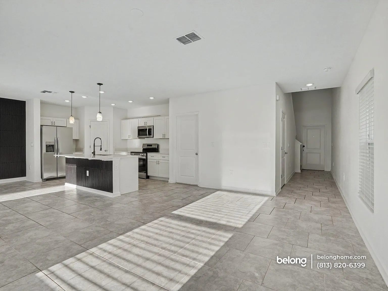 4 bed, 2.5 bath, 1879 sqft, $2,295 — Photo 2