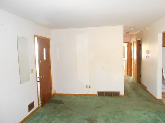 2nd image of 4105 E 74th St