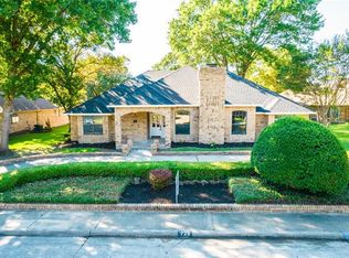 729 Arbor Creek Dr, Desoto, TX 75115