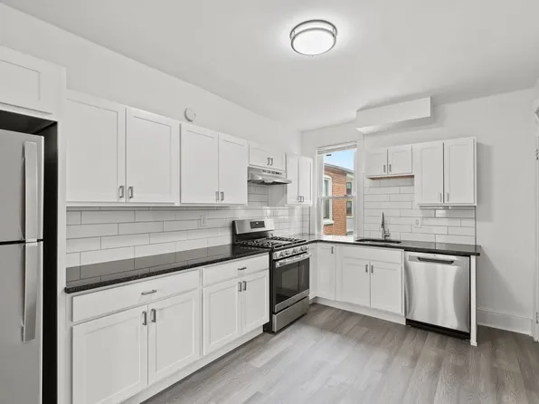 321 College Ave APT 2, Lancaster, PA 17603