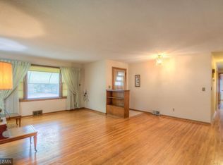 1986 Payne Ave, Saint Paul, MN 55117