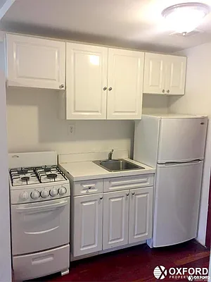 Rented by Oxford Property Group | media 48