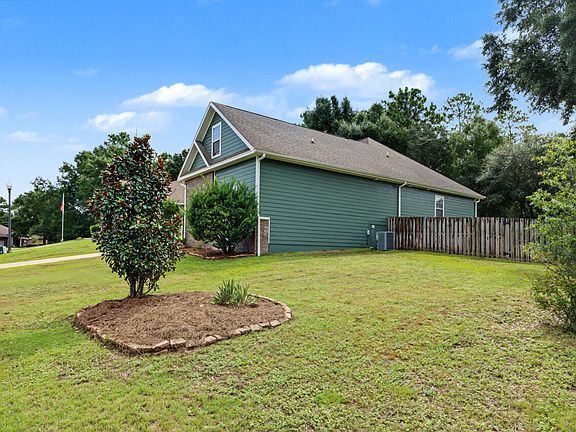 3rd image of 815 Wild Egret Ln