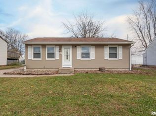 924 Aspen Dr, Colona, IL 61241