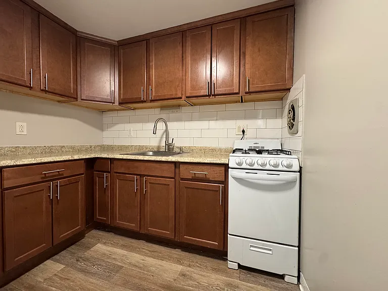 11-17 Acton St #104 — Photo 3