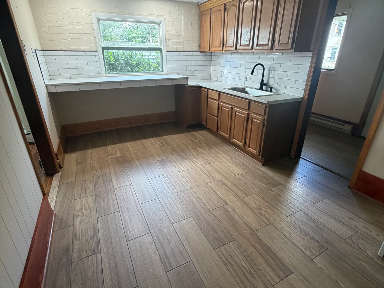 4 bed, 1.5 bath, 1500 sqft, $1,295 — Photo 3