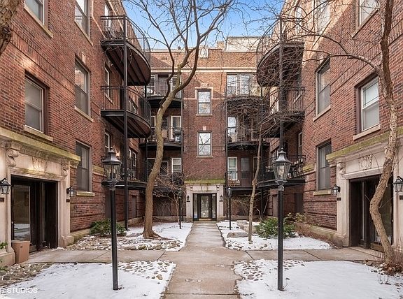 2nd image of 3648 N Pine Grove Ave APT 2J