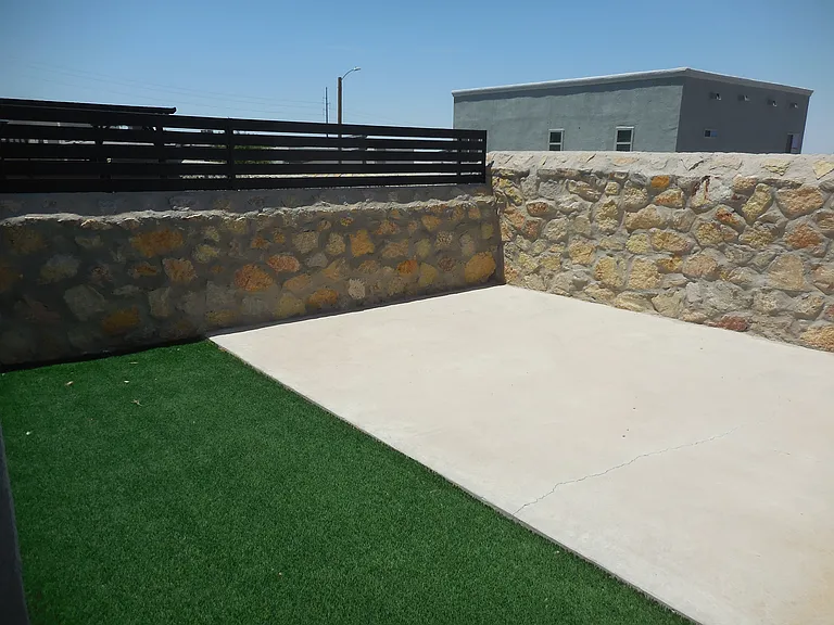227 Ellesmere Way — Photo 33