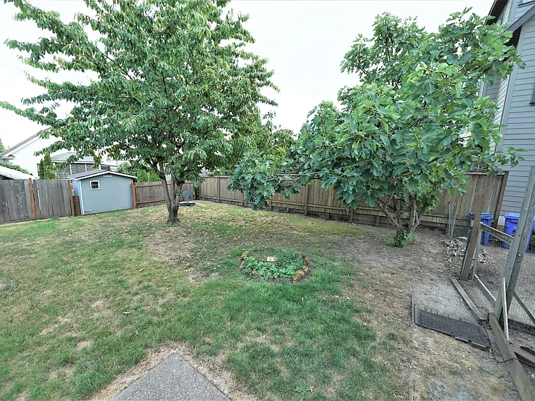 5726 S Corbett Ave — Photo 3