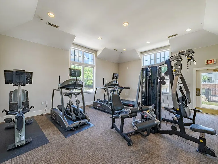 Falls Creek Apartments and Townhomes — Photo 11