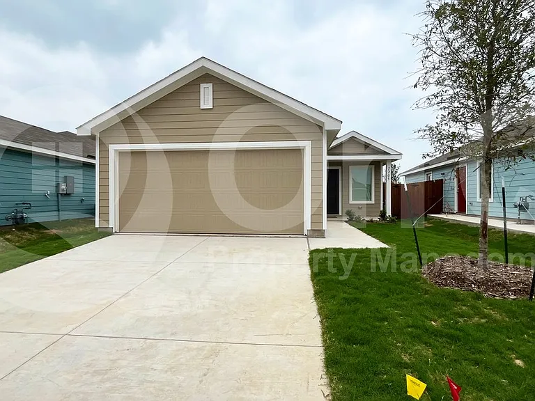 7205 Gray Wolf Ln — Photo 2