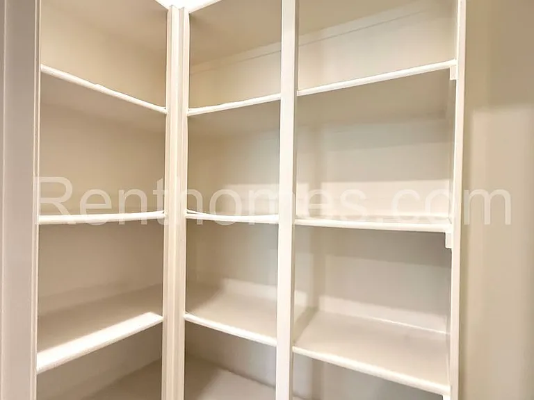 10835 Wendy Way — Photo 7