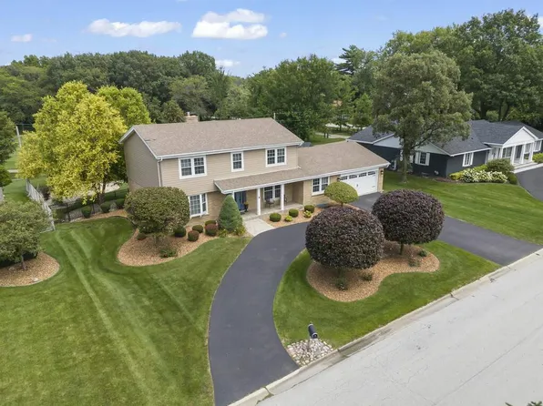 7610 Coach Rd, Palos Heights, IL 60463