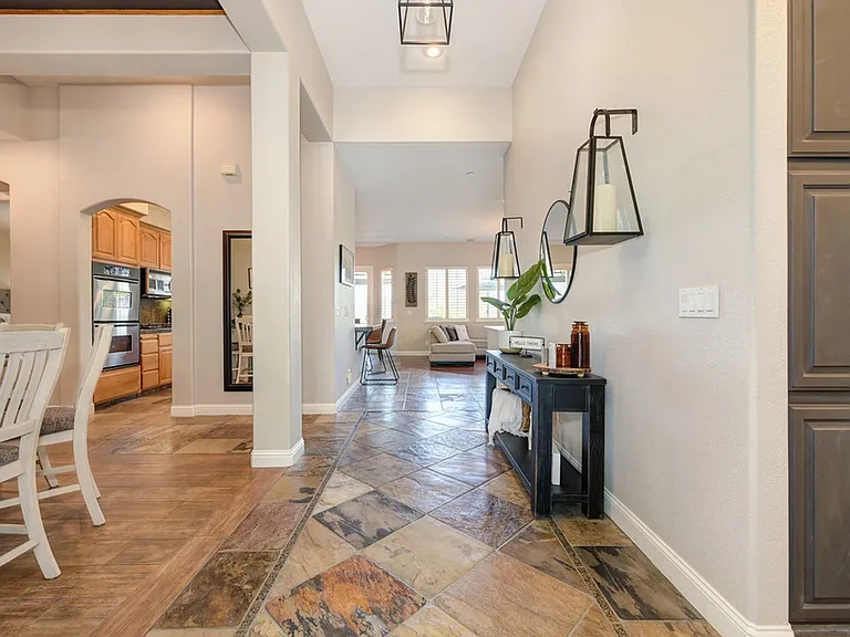 7029 Pembroke Way — Photo 10