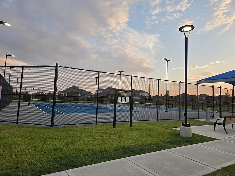 27222 Woodridge Glen Dr — Photo 41
